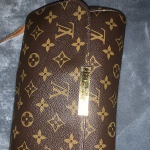 Louis Vuitton Crossbody